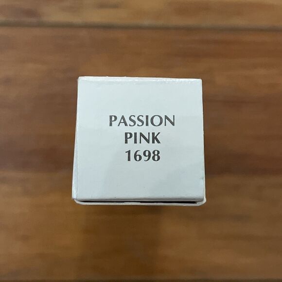 Mary Kay Lipstick Passion Pink 1698 Signature Color Moisturizing NOS Retired - Picture 7 of 8